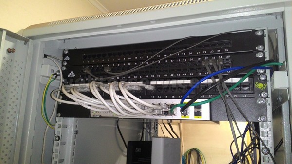 Прокладка компьютерной сети в техцентре Ротекс, оборудование