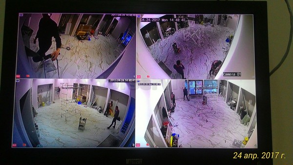Установка IP видеонаблюдения в магазине сумок, вид с камер